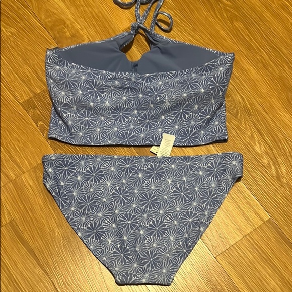 Aerie Light Blue Bikini Set large top medium bottoms. New - Picture 4 of 4